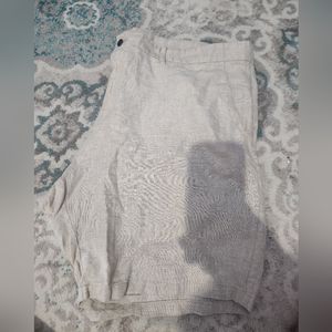 Men's Old Navy slim linen shorts size 46